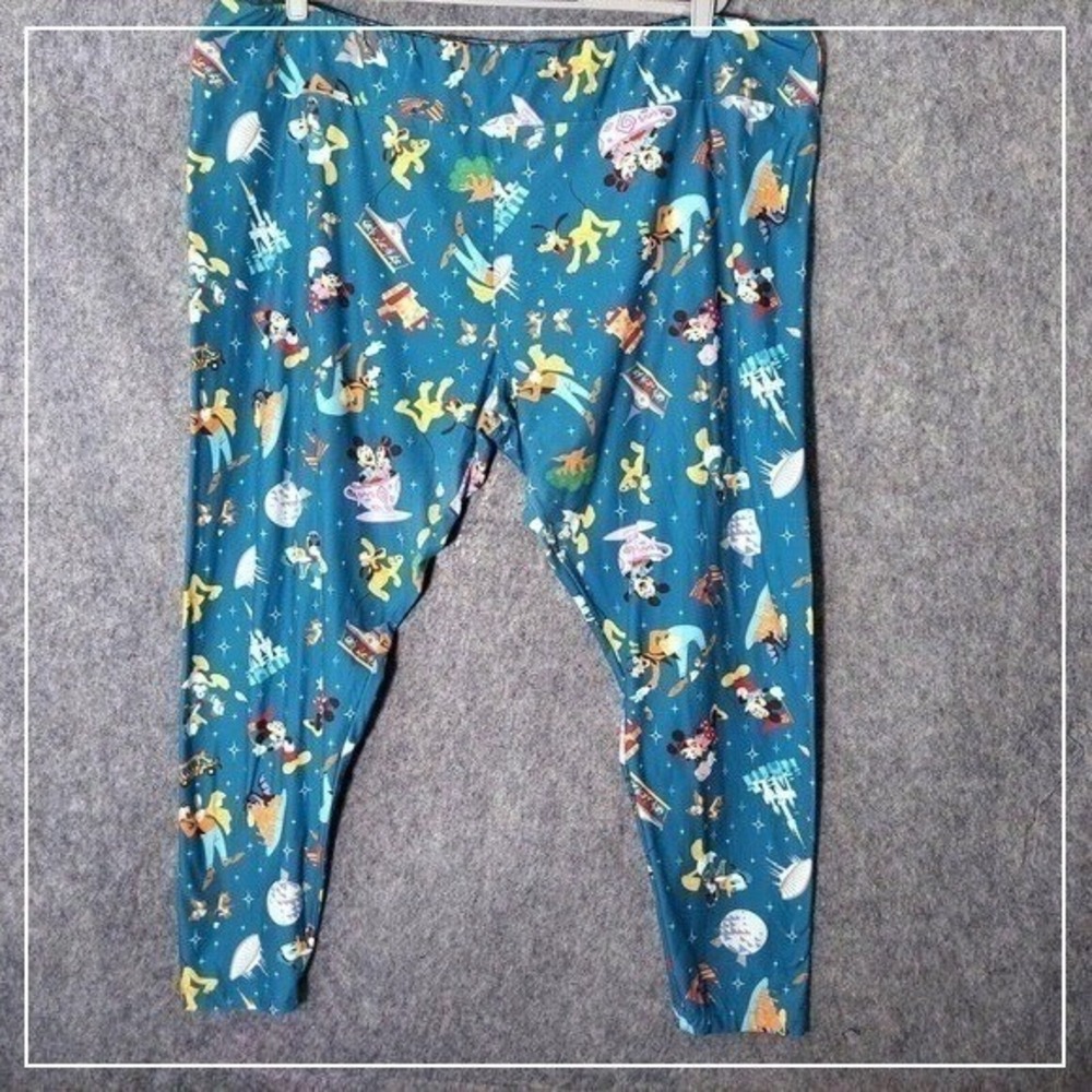 Disney World Leggings‎ Women Plus 3X Parks Landmarks Castle Epcot Colorful